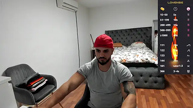 Snapshot of supermanboy94 chatting on 29, 9, 2025 supermanboy94 online show from 29, 9, 2025