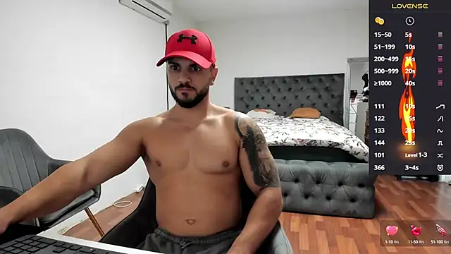 Snapshot of supermanboy94 chatting on 1, 10, 2025 supermanboy94 online show from 1, 10, 2025