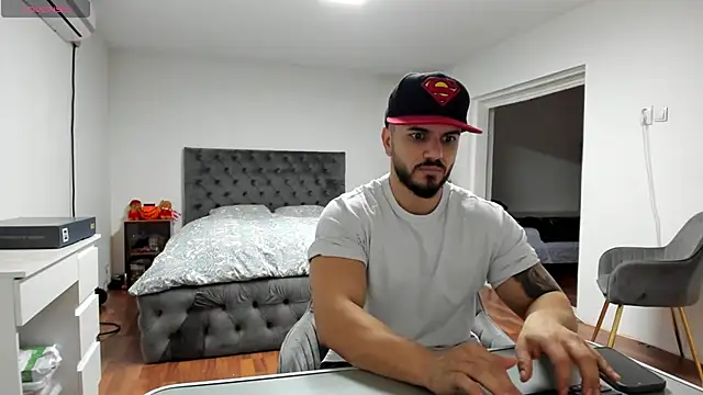 Snapshot of supermanboy94 chatting on 27, 11, 2025 supermanboy94 online show from 27, 11, 2025