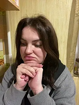 Karolina llove online show from 14, 2, 2025