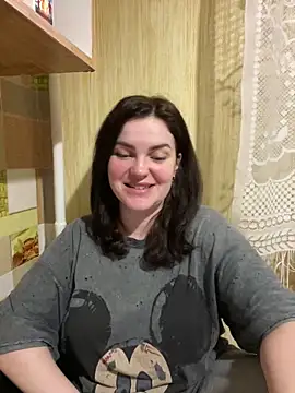 Karolina llove online show from 2, 3, 2025