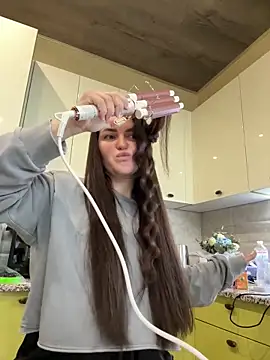 Karolina llove online show from 17, 10, 2025