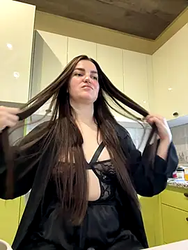 Karolina llove online show from 10, 11, 2025