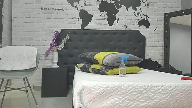 Snapshot of Rhaegal_hot chatting on 22, 3, 2025 Rhaegal hot online show from 22, 3, 2025