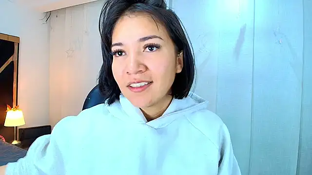 lina bedoya  online show from 3, 2, 2026