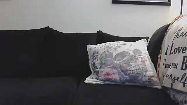 CrystalLakeXO online show from 13, 9, 2025