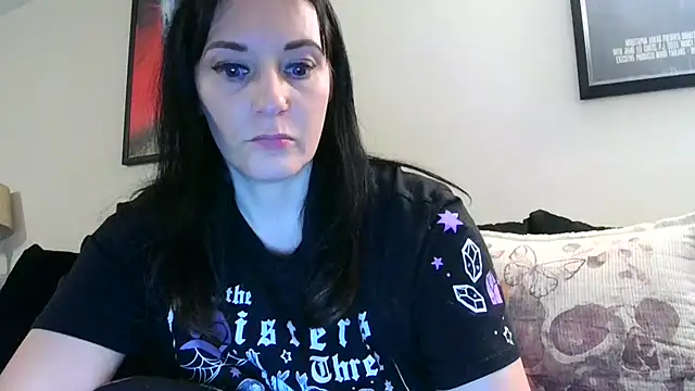 CrystalLakeXO online show from 16, 9, 2025