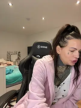 AileenInkOfficial online show from 2, 1, 2025