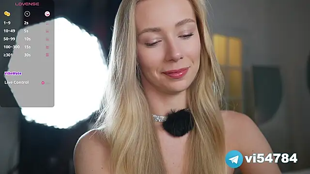 Vika54784 online show from 24, 1, 2025