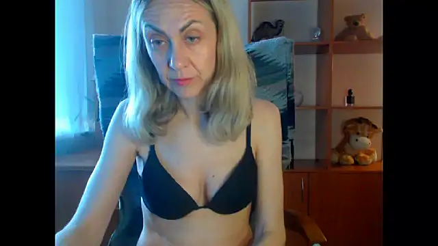 Snapshot of Tanya6547 chatting on 8, 6, 2026 Tanya6547 online show from 8, 6, 2026