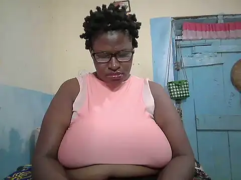 Snapshot of sexy_bigboobss chatting on 17, 7, 2026 sexy bigboobss online show from 17, 7, 2026