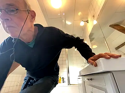 Snapshot of martxxxxx chatting on 29, 11, 2025 martxxxxx online show from 29, 11, 2025