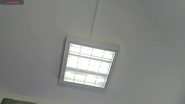 AnthonelaDuque online show from 28, 9, 2025