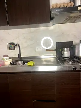 Palo santo online show from 25, 9, 2025