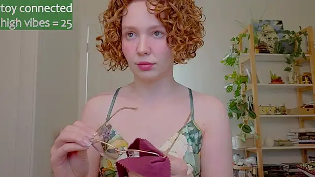 Snapshot of _lightmyfire chatting on 13, 9, 2025  lightmyfire online show from 13, 9, 2025