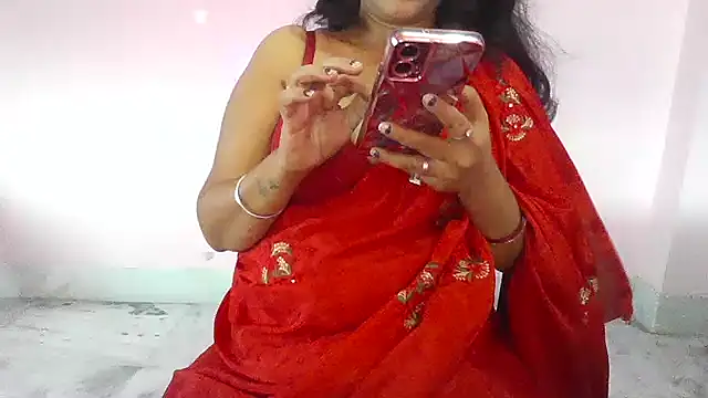 Snapshot of my-laila chatting on 24, 11, 2025 my-laila online show from 24, 11, 2025