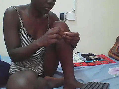 Snapshot of Ebony_Sweetcandy chatting on 2, 11, 2025 Ebony Sweetcandy online show from 2, 11, 2025