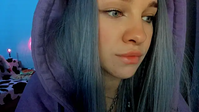 Snapshot of Ledy_WWWII chatting on 4, 12, 2024 Ledy WWWII online show from 4, 12, 2024