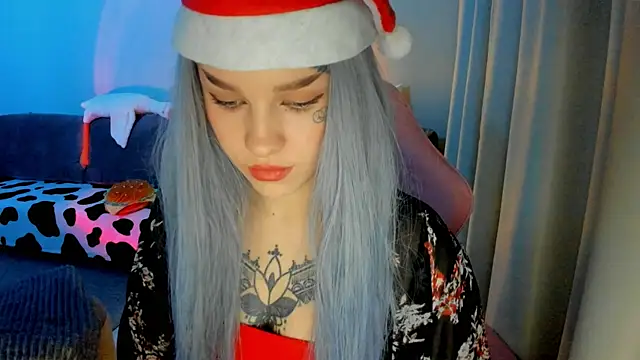 Snapshot of Ledy_WWWII chatting on 10, 12, 2024 Ledy WWWII online show from 10, 12, 2024