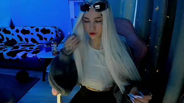 Snapshot of Ledy_WWWII chatting on 3, 1, 2025 Ledy WWWII online show from 3, 1, 2025