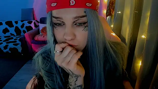 Snapshot of Ledy_WWWII chatting on 19, 1, 2025 Ledy WWWII online show from 19, 1, 2025