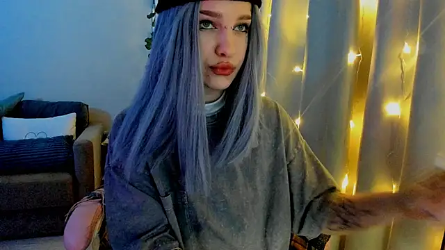 Snapshot of Ledy_WWWII chatting on 2, 2, 2025 Ledy WWWII online show from 2, 2, 2025