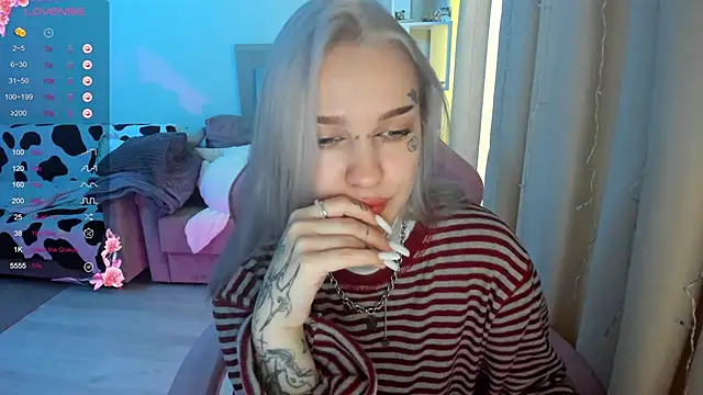 Snapshot of Ledy_WWWII chatting on 12, 3, 2025 Ledy WWWII online show from 12, 3, 2025