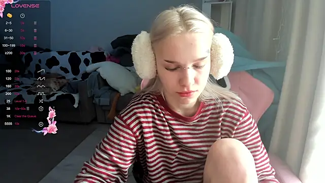 Snapshot of Ledy_WWWII chatting on 23, 3, 2025 Ledy WWWII online show from 23, 3, 2025