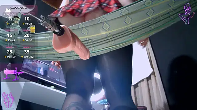 Snapshot of waterfalls_girl chatting on 21, 11, 2025 waterfalls girl online show from 21, 11, 2025