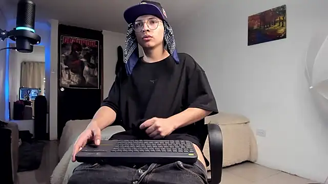 a lejandro 0 8 online show from 12, 12, 2024