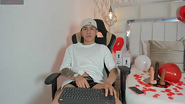 Snapshot of 1m_Joel chatting on 15, 2, 2025 1m Joel online show from 15, 2, 2025