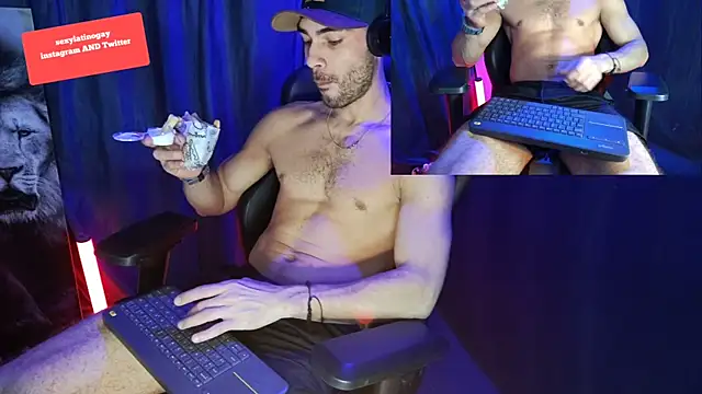 Snapshot of sexyboycolombi4 chatting on 14, 2, 2025 sexyboycolombi4 online show from 14, 2, 2025