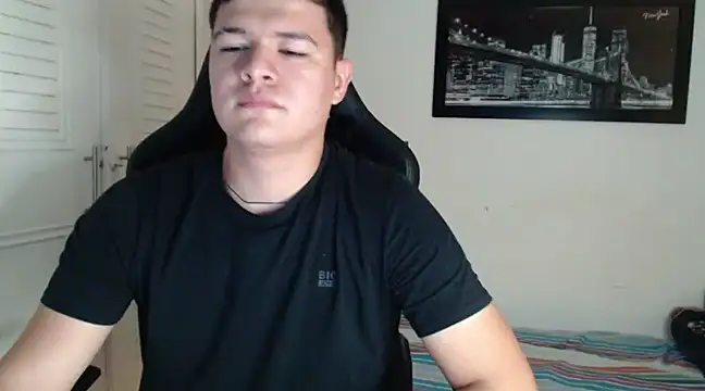 Snapshot of Plug_Control chatting on 11, 12, 2024 Plug Control online show from 11, 12, 2024