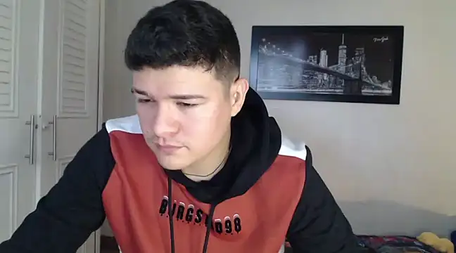 Snapshot of Plug_Control chatting on 28, 12, 2024 Plug Control online show from 28, 12, 2024