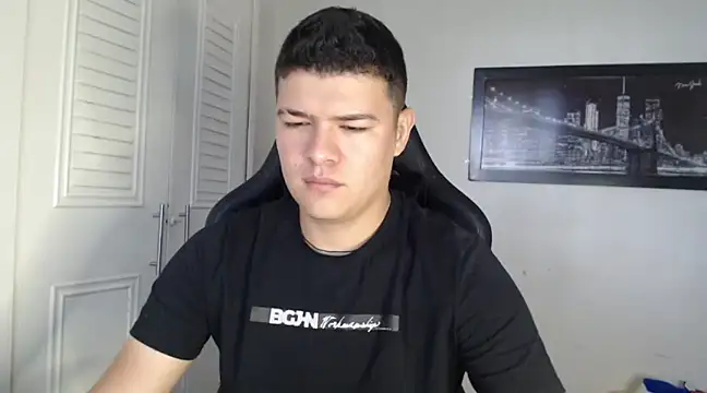 Snapshot of Plug_Control chatting on 6, 1, 2025 Plug Control online show from 6, 1, 2025