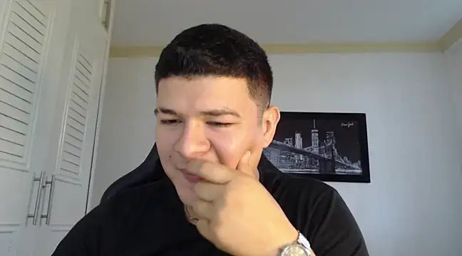 Snapshot of Plug_Control chatting on 7, 2, 2025 Plug Control online show from 7, 2, 2025