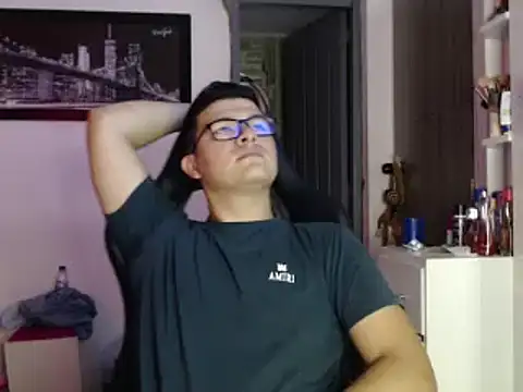 Snapshot of Plug_Control chatting on 25, 2, 2025 Plug Control online show from 25, 2, 2025