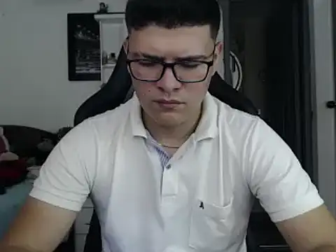 Snapshot of Plug_Control chatting on 22, 3, 2025 Plug Control online show from 22, 3, 2025