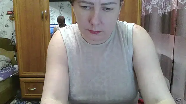 SophieNightAh online show from 2, 2, 2025