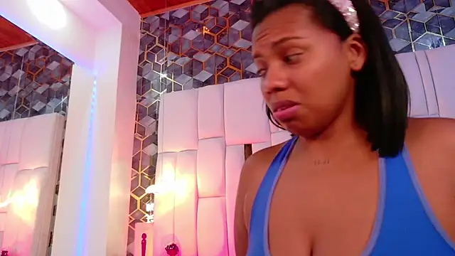 lia mariana online show from 12, 10, 2025