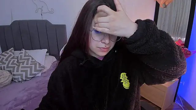 Amy joones online show from 31, 3, 2026