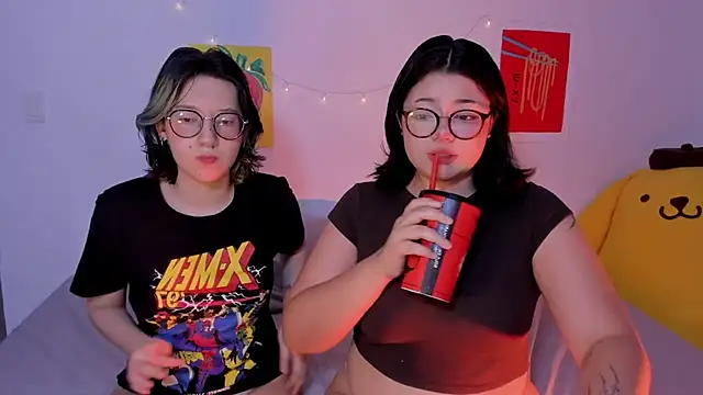 Snapshot of Gaby_Danna chatting on 15, 10, 2025 Gaby Danna online show from 15, 10, 2025