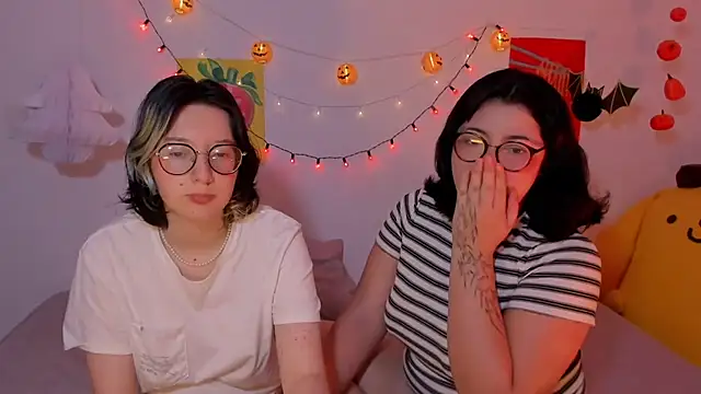 Snapshot of Gaby_Danna chatting on 22, 10, 2025 Gaby Danna online show from 22, 10, 2025