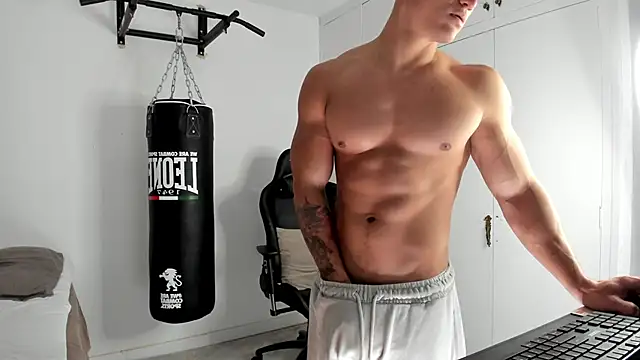 Snapshot of dan01_ chatting on 14, 12, 2025 dan01 online show from 14, 12, 2025