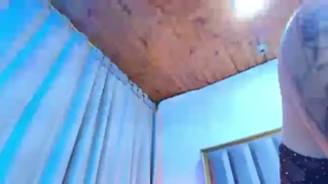 Snapshot of Eda_Bonne chatting on 4, 4, 2026 Eda Bonne online show from 4, 4, 2026