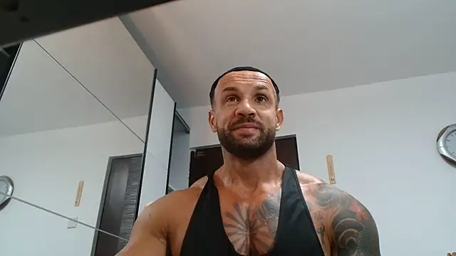 Snapshot of Magnificmuscles89 chatting on 8, 6, 2026 Magnificmuscles89 online show from 8, 6, 2026
