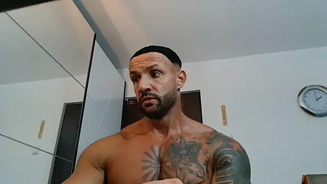 Snapshot of Magnificmuscles89 chatting on 17, 6, 2026 Magnificmuscles89 online show from 17, 6, 2026