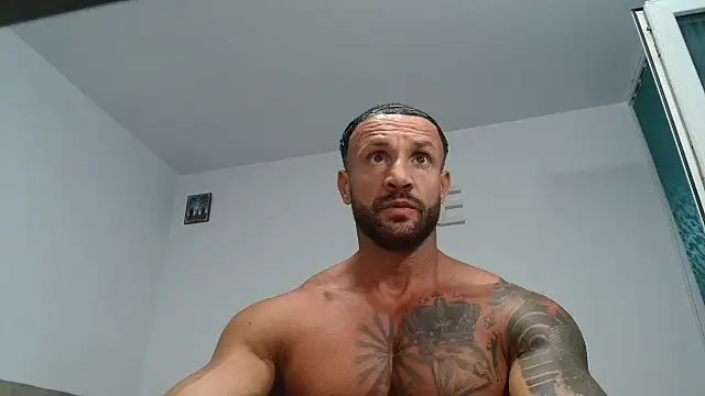 Snapshot of Magnificmuscles89 chatting on 5, 7, 2026 Magnificmuscles89 online show from 5, 7, 2026