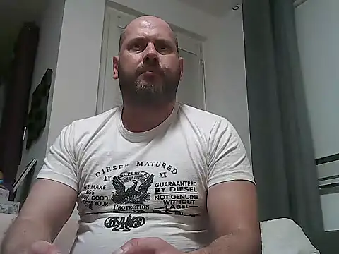 HarleyQuinnundJoker online show from 11, 10, 2025