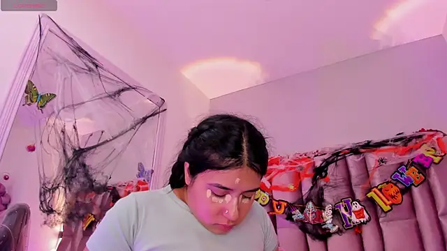 Snapshot of NikyBrookss chatting on 29, 10, 2025 NikyBrookss online show from 29, 10, 2025